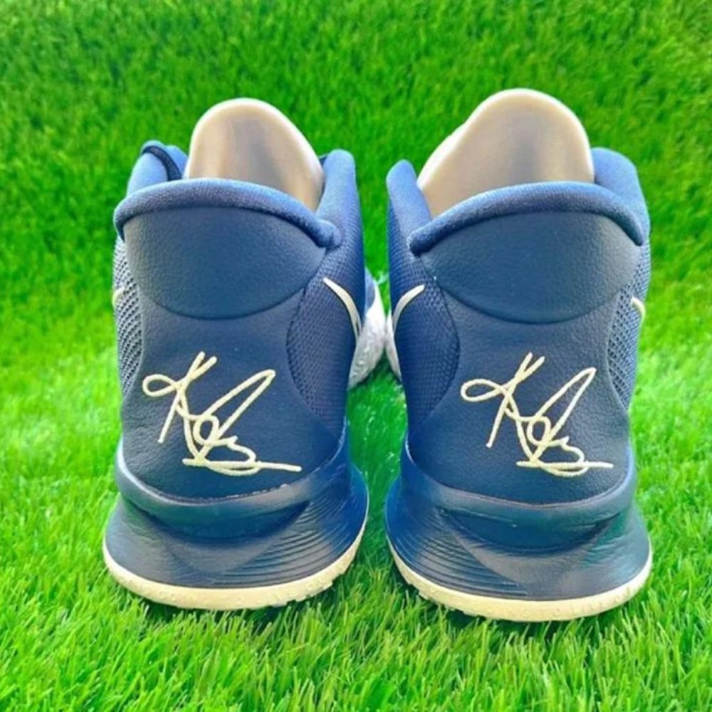 shoes nike size 8